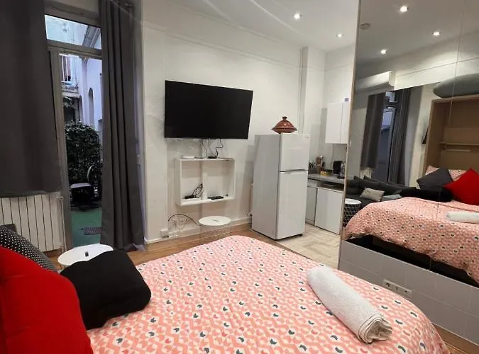 شقة Chic Studio At Arc De Triomphe And Champs Elysees *